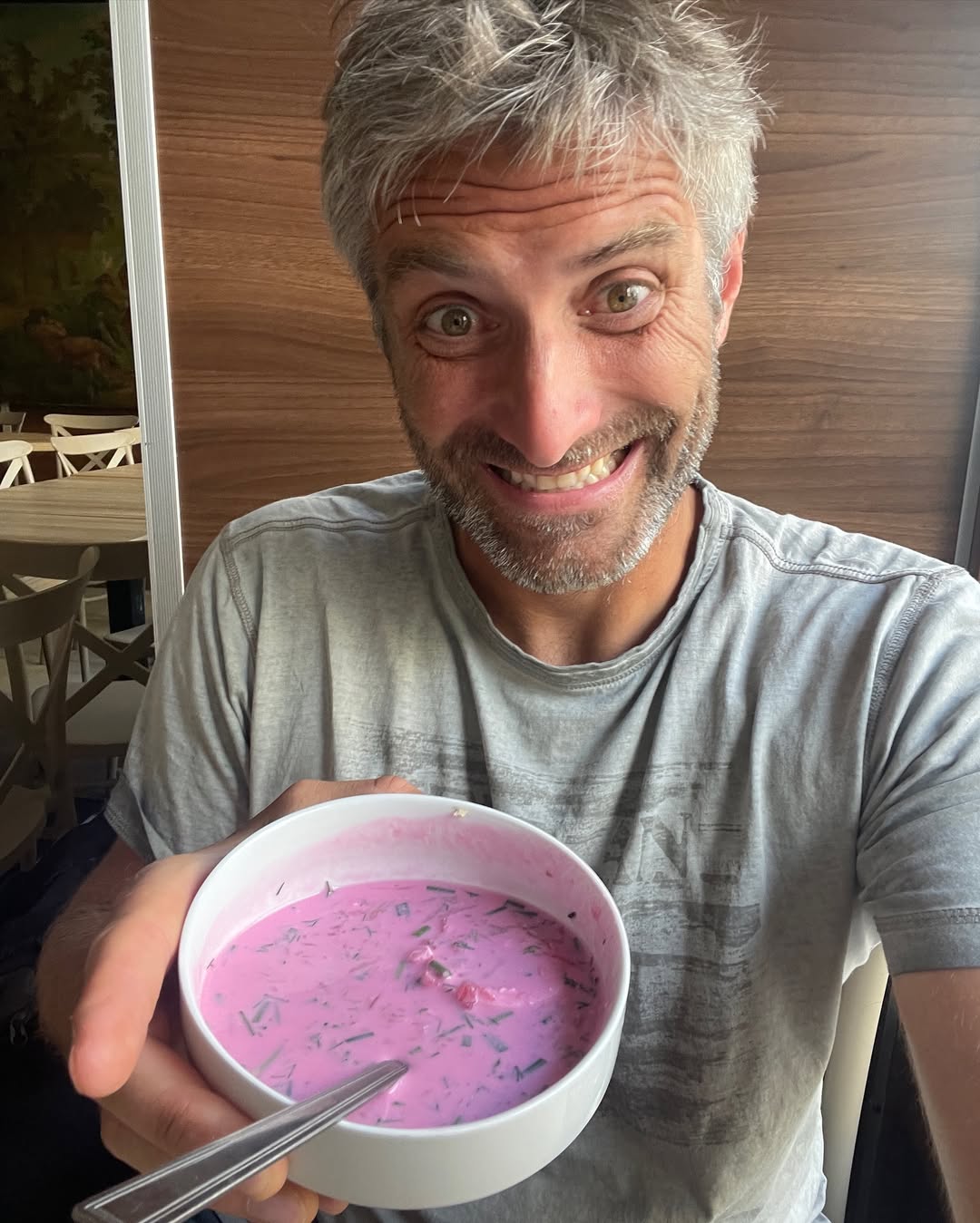 Zapytano Macieja Dowbora o to, co uważa o plotkach o rzekomym „romansie” Agnieszki Kaczorowskiej i Filipa Gurłacza. Oto co odpowiedział