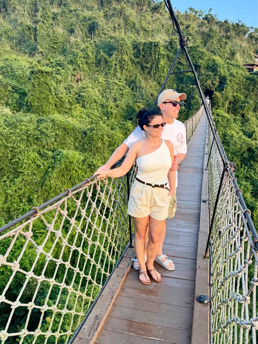 Katarzyna Cichopek i Maciej Kurzajewski relacjonują swój pobyt w Chinach. „Witamy w dżungli”